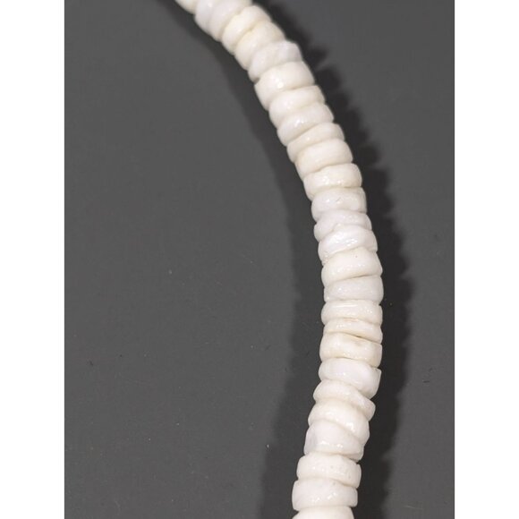 Retro Y2K Stacked Shell Choker Necklace White Beachy Surfer 14 in - Picture 5 of 8